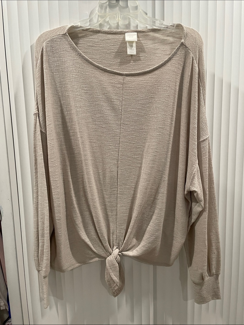 H&M Neutral Tie-Knot Long Sleeve Top